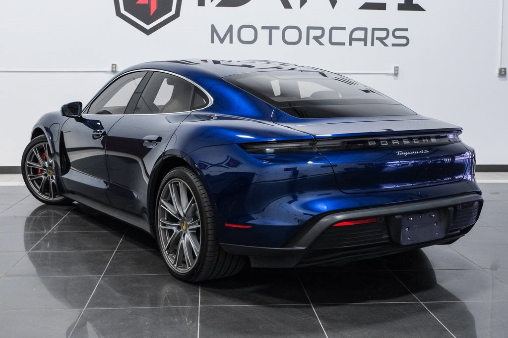 Used 2022 Porsche Taycan 4S image 11