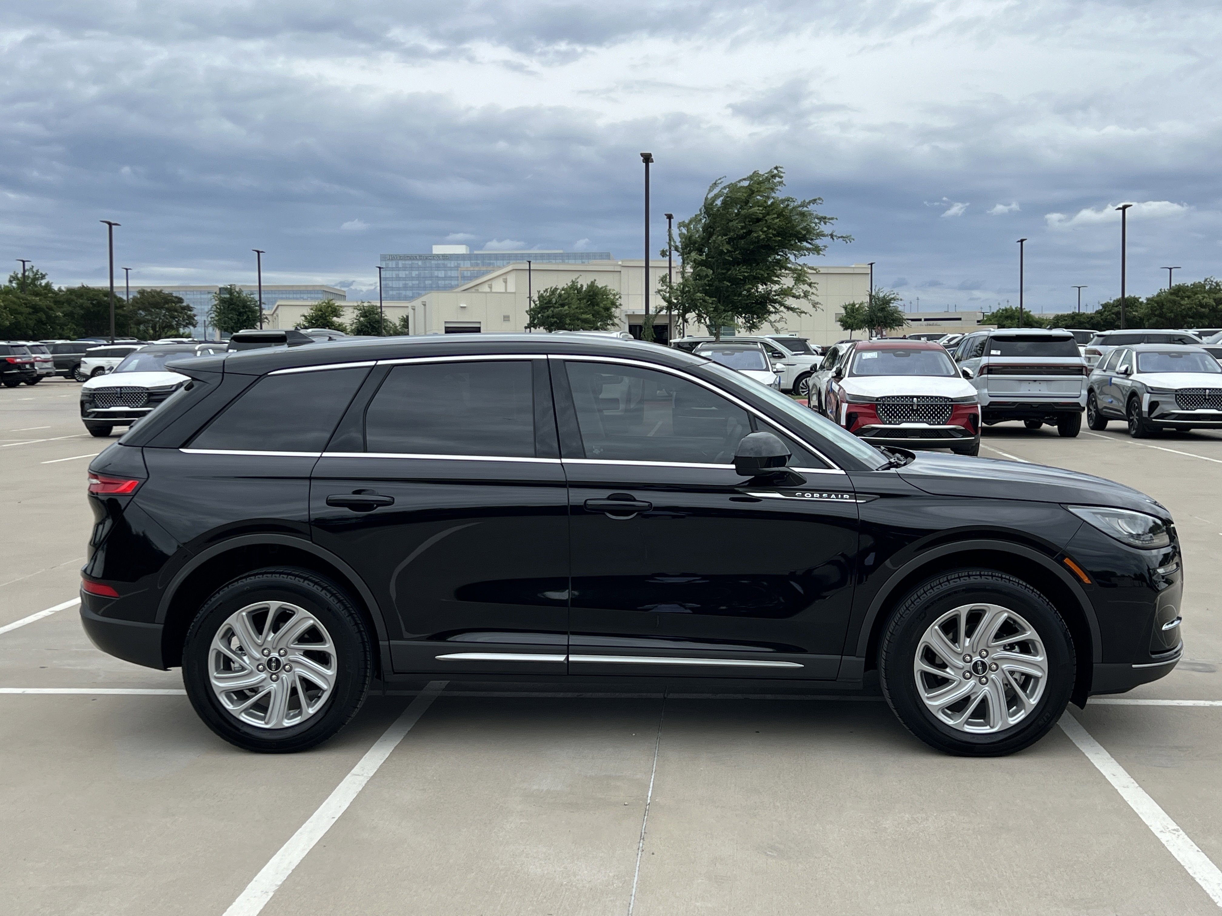 Certified 2024 Lincoln Corsair FWD image 10