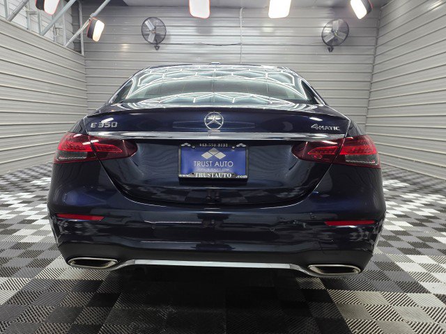 Used 2022 Mercedes-Benz E 350 4MATIC Sedan image 7