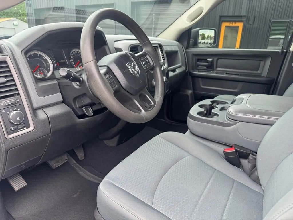Used 2019 RAM 1500 Express w/ Express Value Package AWD/4WD image 5