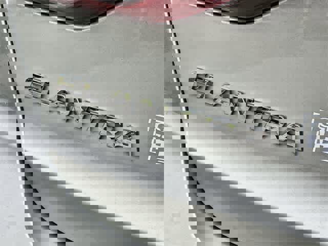 Used 2017 Hyundai Elantra SE w/ SE A/T Tech Package 03 image 8