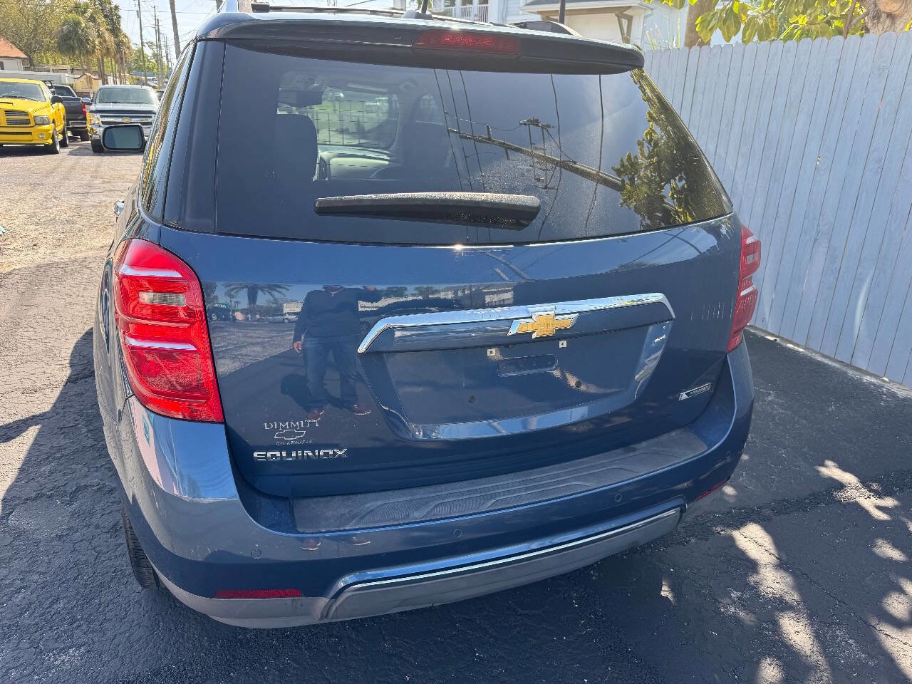 Used 2017 Chevrolet Equinox Premier w/ Enhanced Convenience Package FWD image 13