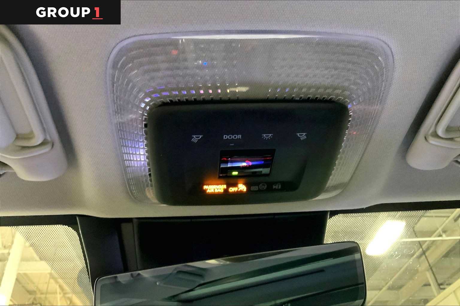 Used 2024 Toyota Prius Prime Premium FWD image 34