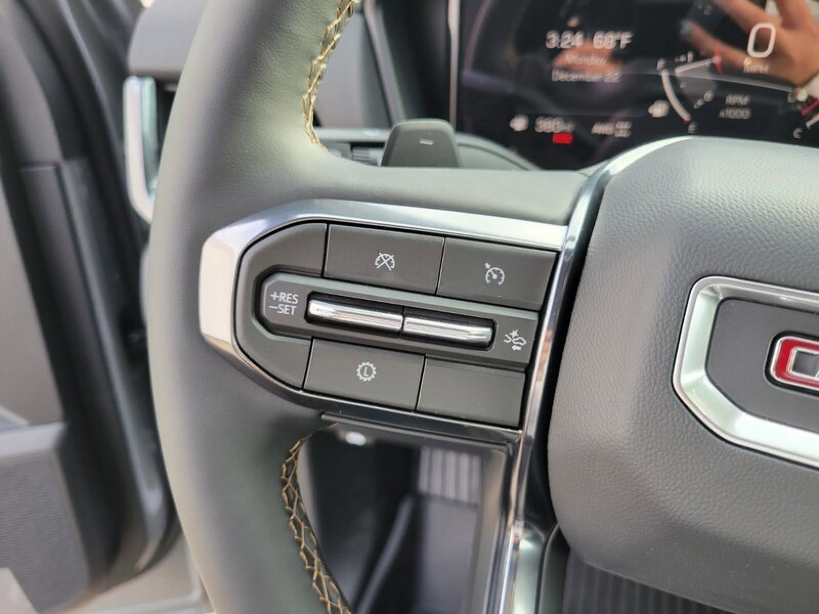 New 2026 GMC Terrain AT4 w/ Convenience Package III image 19