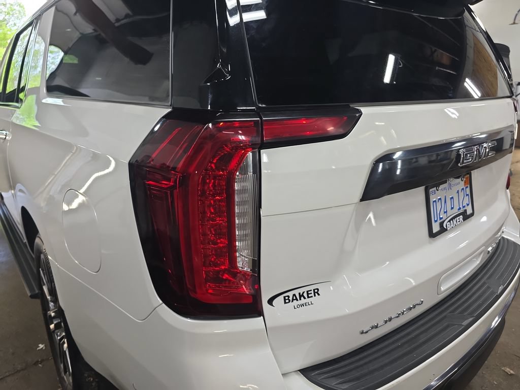 Used 2023 GMC Yukon XL Denali Ultimate AWD/4WD image 33