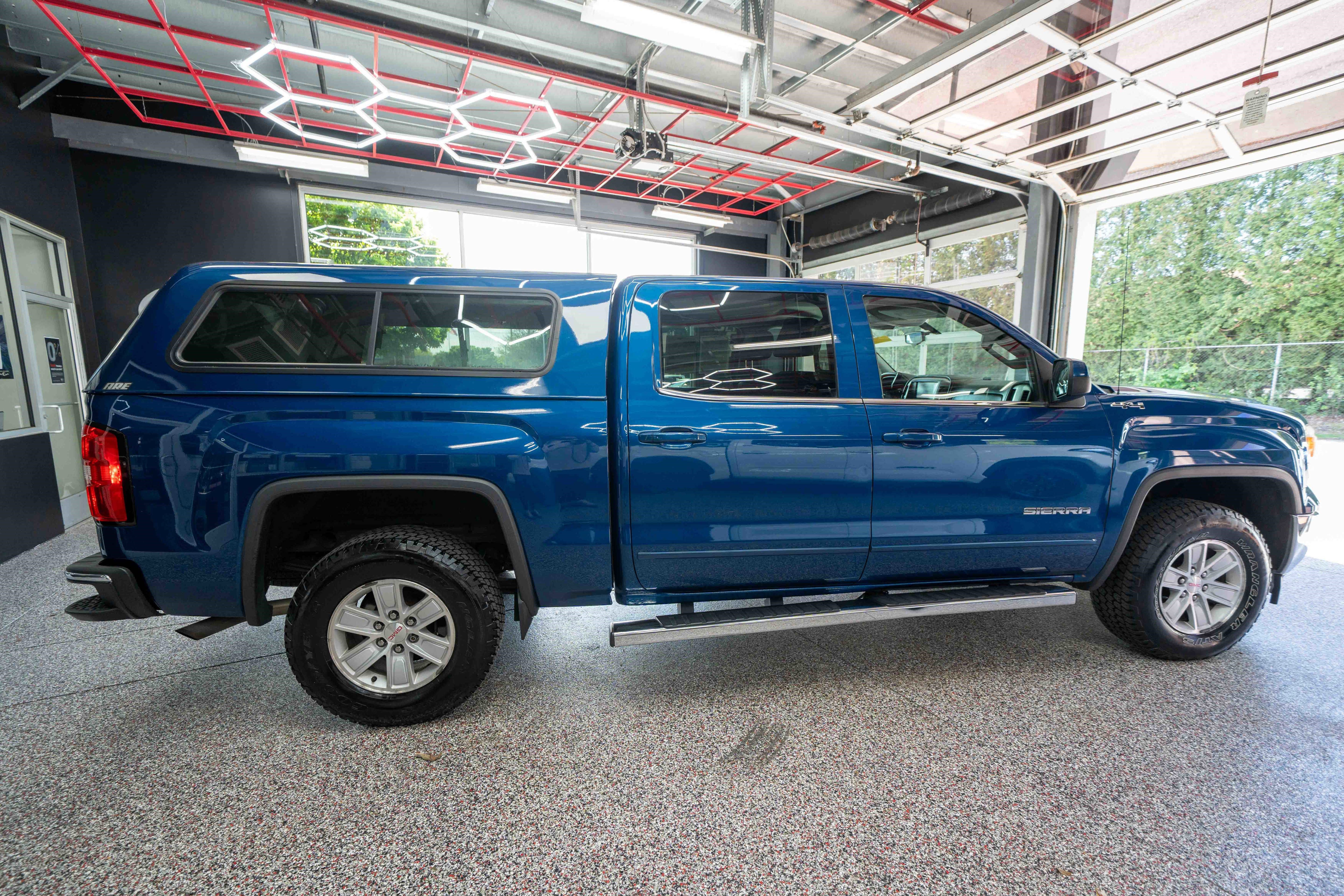 Used 2015 GMC Sierra 1500 SLE w/ SLE Value Package AWD/4WD image 4
