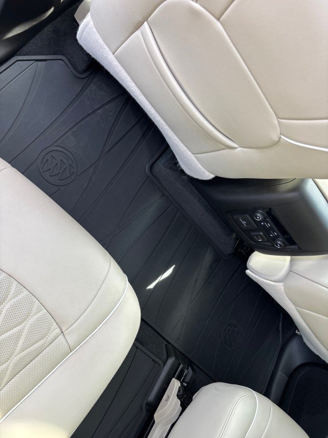 Used 2022 Buick Enclave Avenir w/ Trailering Package, 5000 lbs. FWD image 34