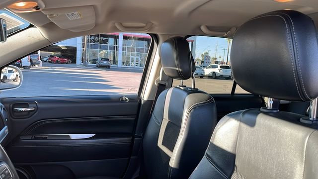 Used 2014 Jeep Compass Latitude image 14