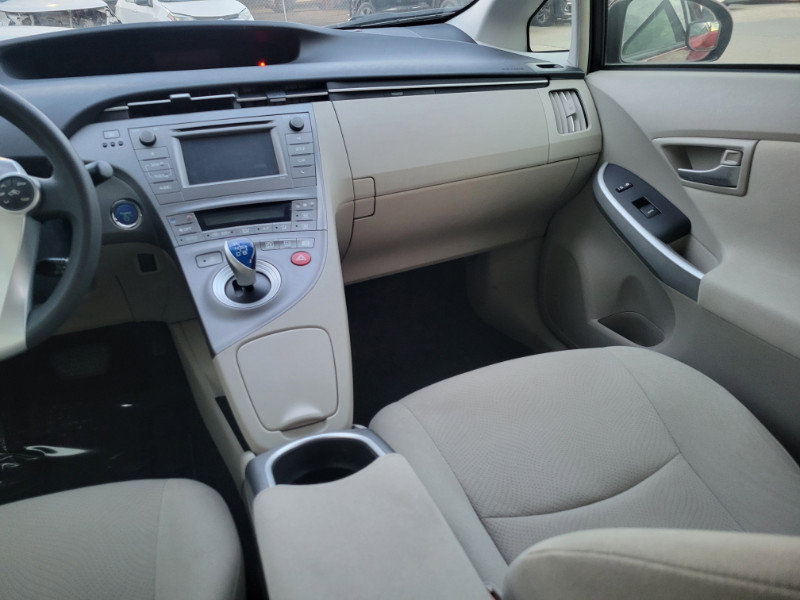 Used 2014 Toyota Prius Two FWD image 21