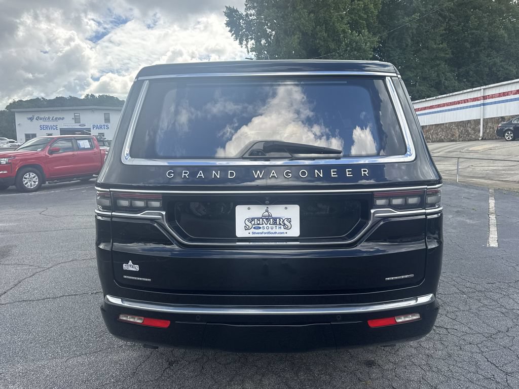Used 2023 Jeep Grand Wagoneer Series III AWD/4WD image 6