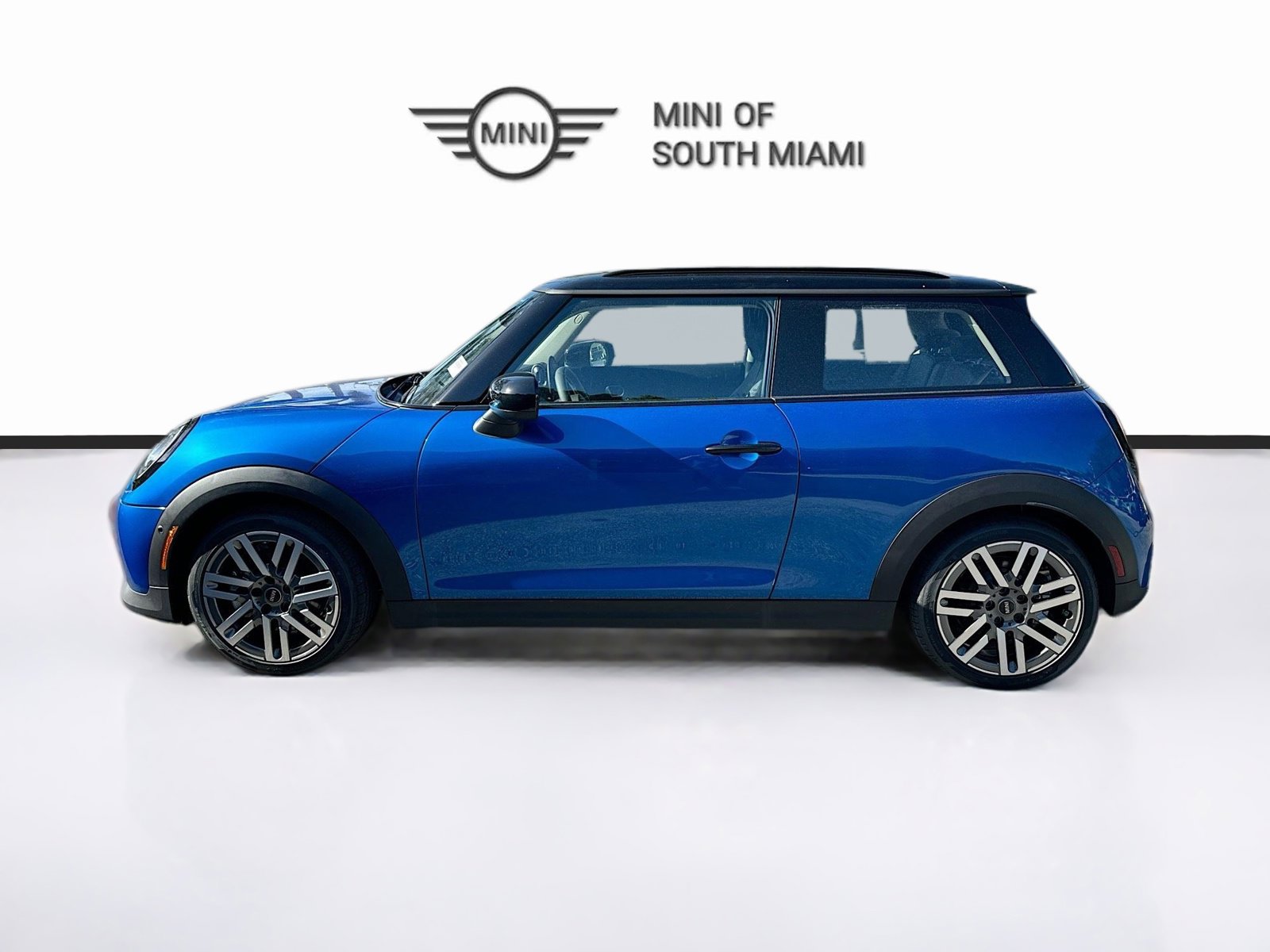 New 2025 MINI Cooper 2-Door Hardtop image 4