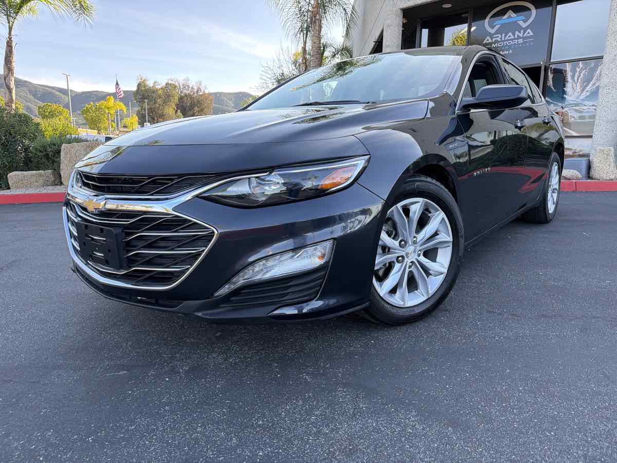 Used 2023 Chevrolet Malibu LT FWD image 2