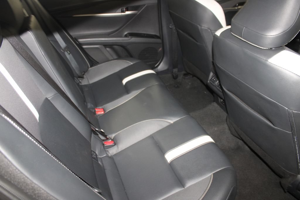 Used 2025 Toyota Camry SE FWD image 23