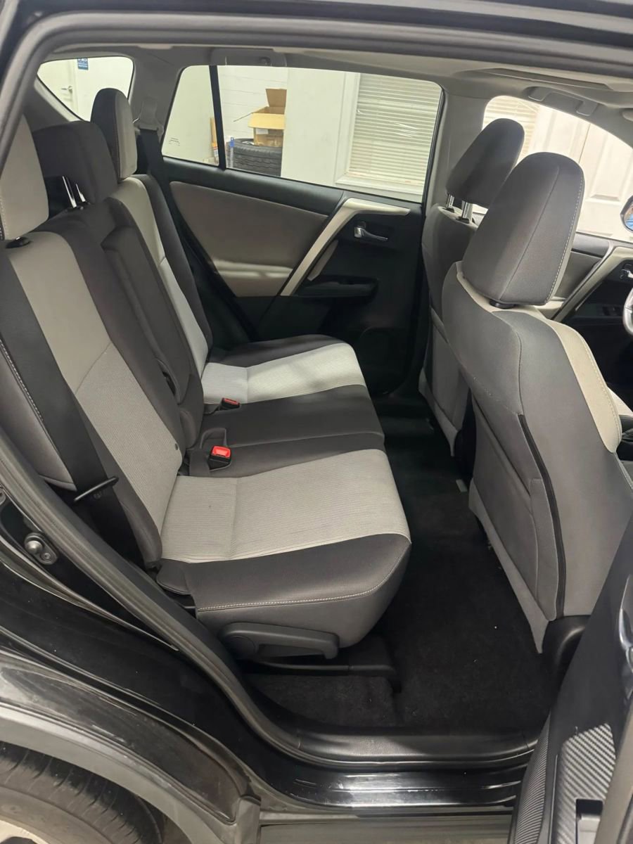 Used 2015 Toyota RAV4 XLE image 9