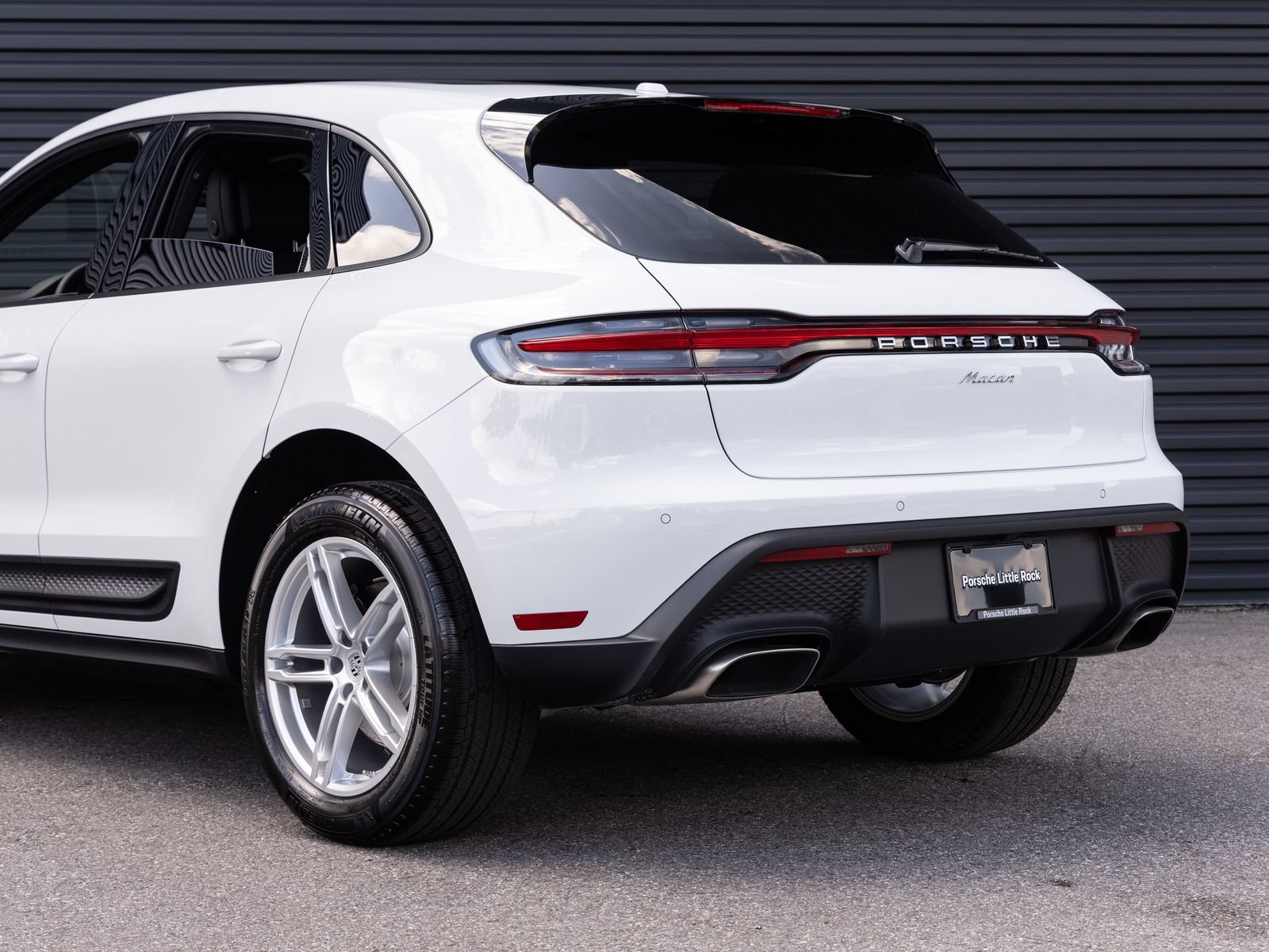 Certified 2026 Porsche Macan AWD/4WD image 11