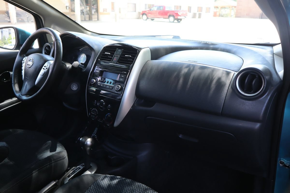 Used 2015 Nissan Versa Note SV FWD image 16