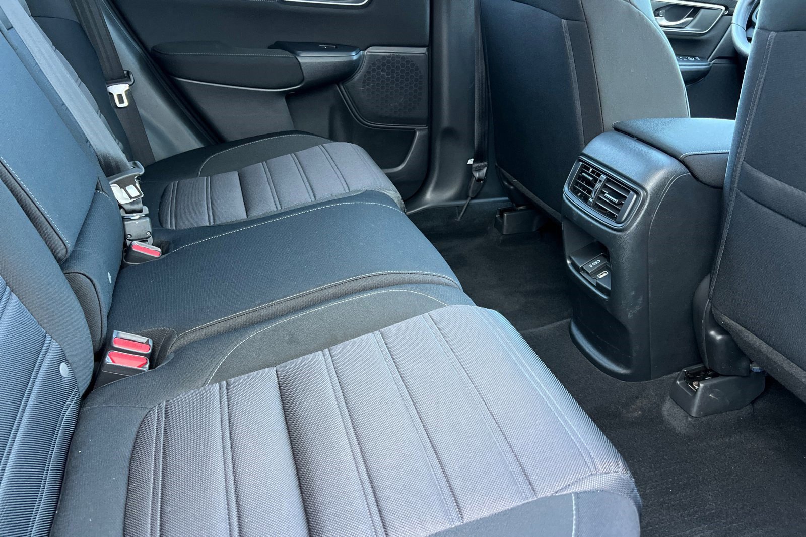 Used 2022 Honda CR-V EX image 29