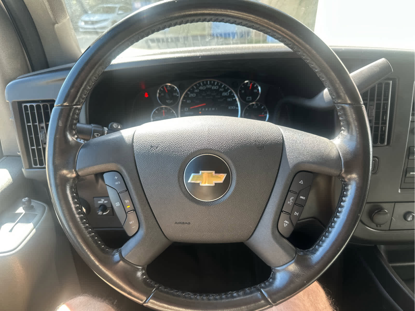 Used 2020 Chevrolet Express 3500 Extended w/ Driver Convenience Package image 24