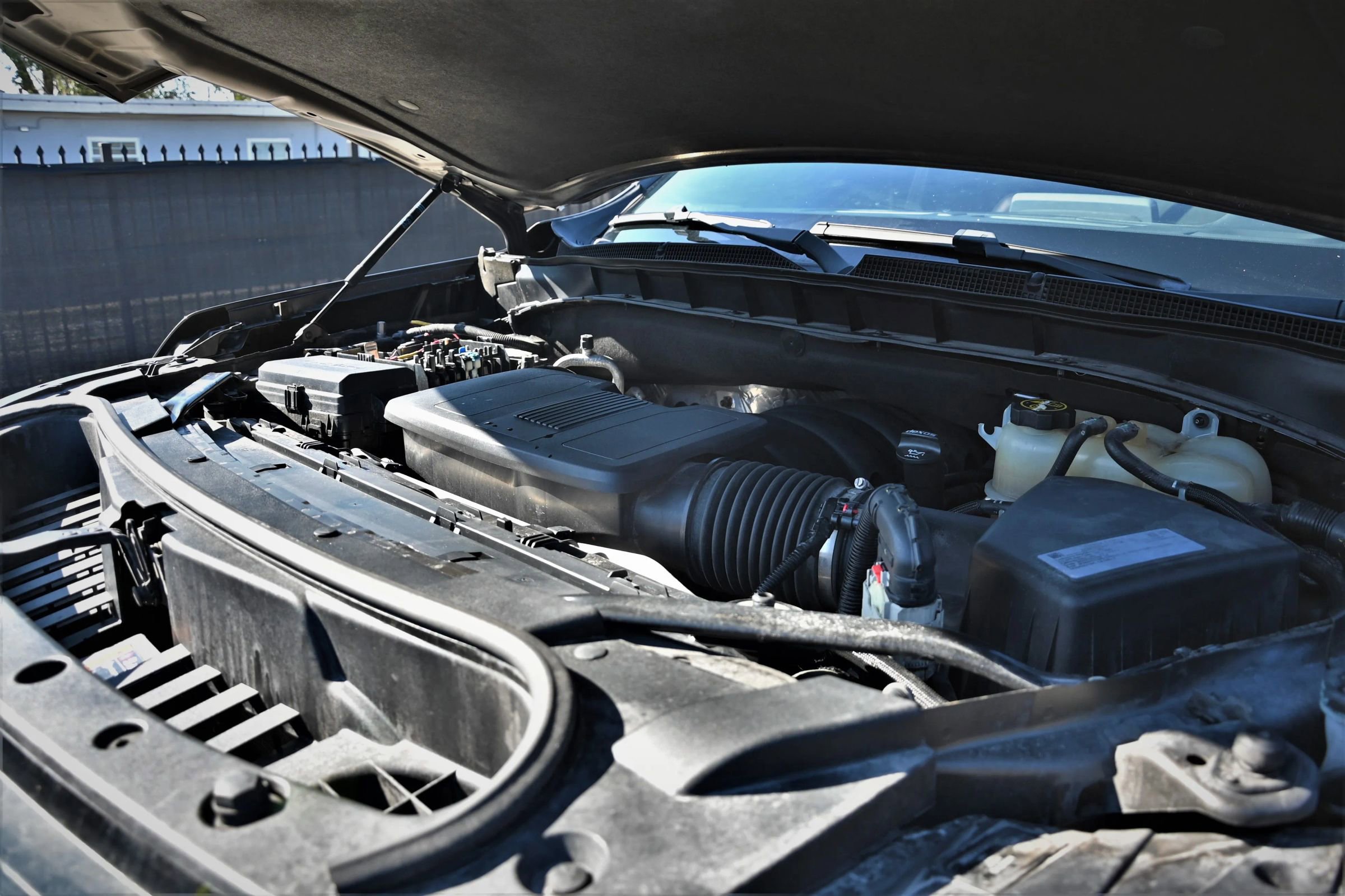 Used 2021 Chevrolet Suburban LT image 18