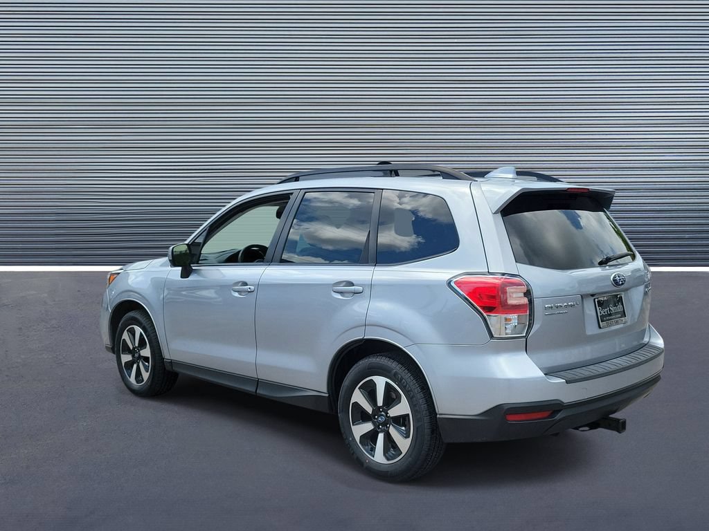 Used 2018 Subaru Forester 2.5i Premium AWD/4WD image 4