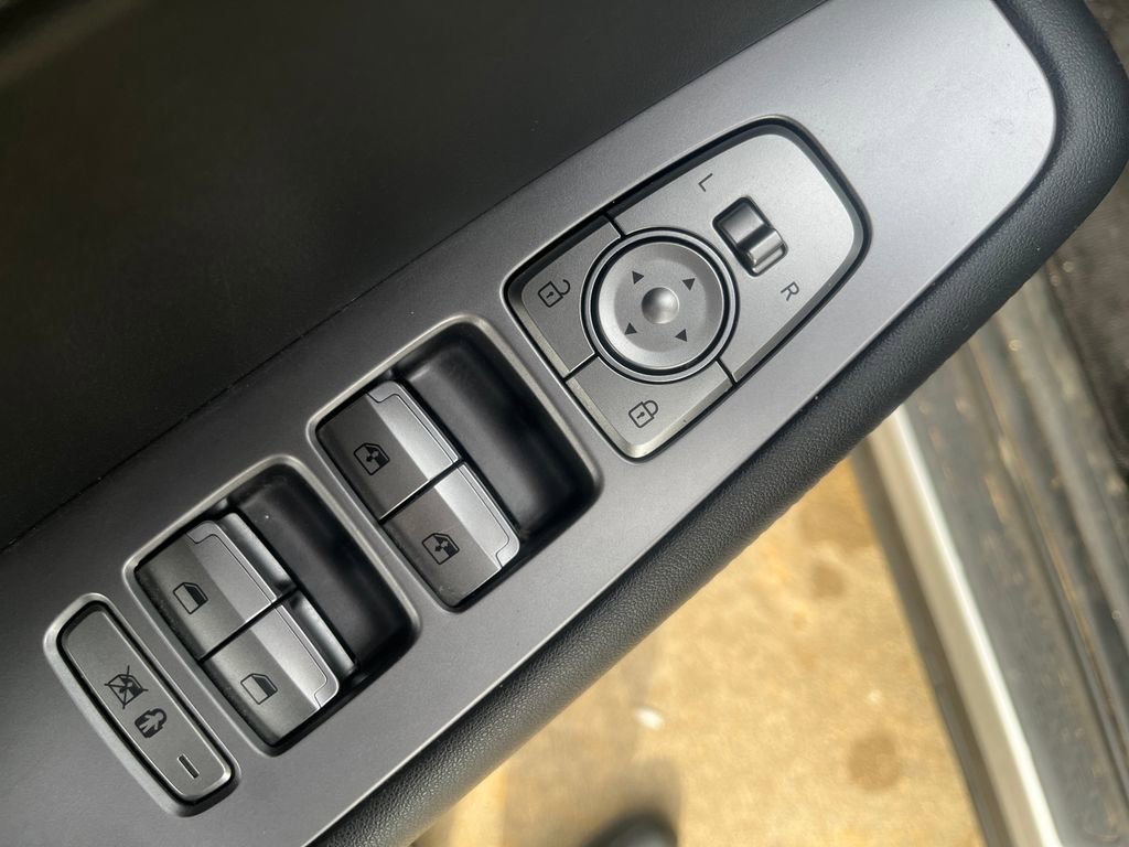 Used 2023 Hyundai Palisade SEL image 15