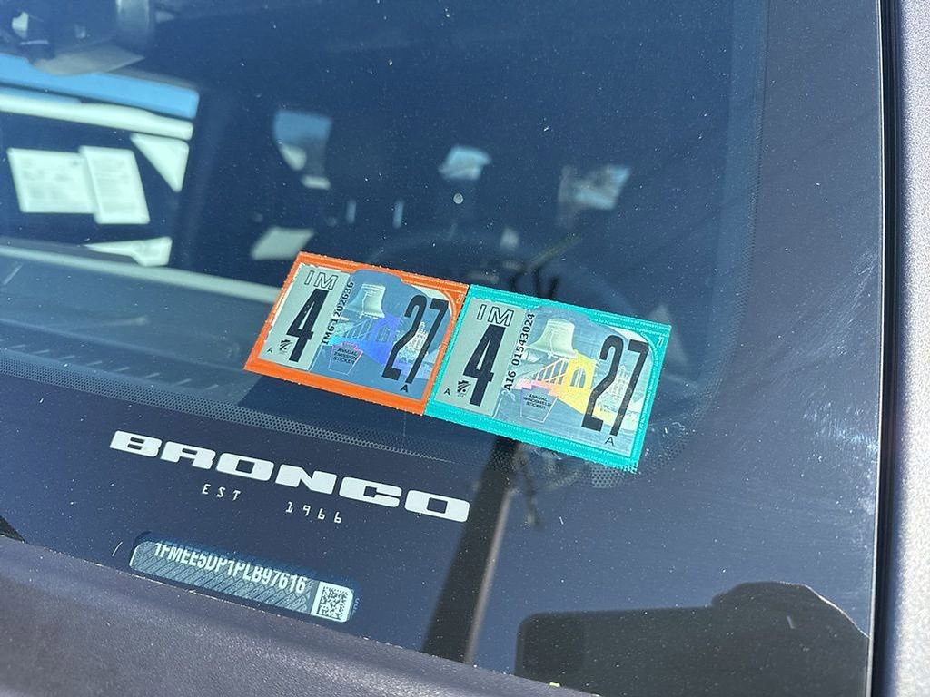 Used 2023 Ford Bronco Badlands image 11