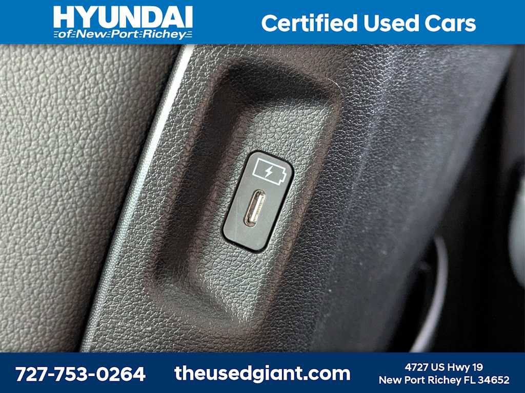Used 2026 Hyundai Santa Fe Limited image 22