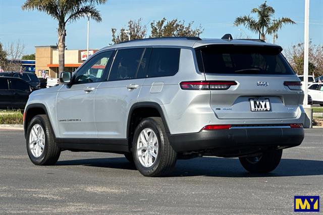 Used 2023 Jeep Grand Cherokee L Laredo w/ Trailer Tow Group (B) image 6