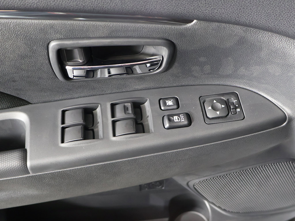 New 2027 Mitsubishi Outlander Sport LE FWD image 29