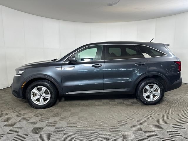 Used 2022 Kia Sorento LX image 6