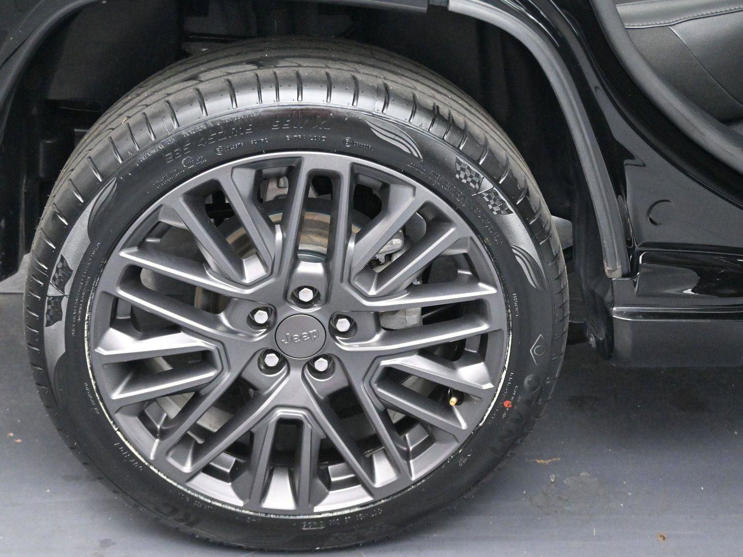 Used 2023 Jeep Compass High Altitude image 32