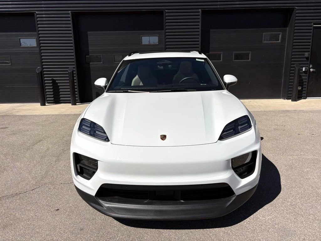 Used 2024 Porsche Macan 4 Electric image 13