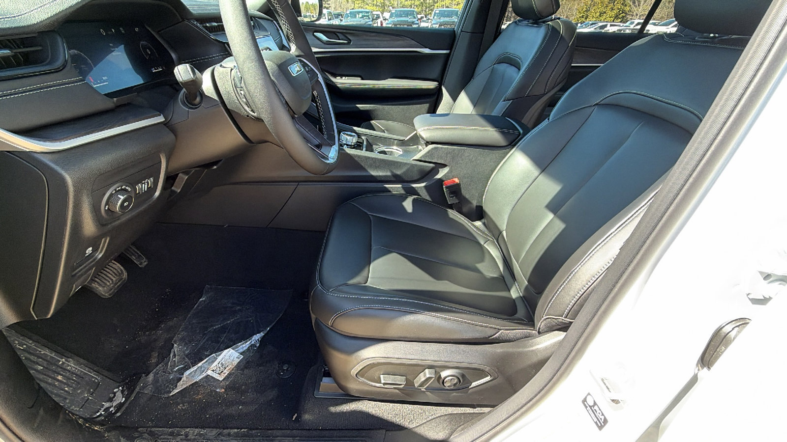 New 2026 Jeep Grand Cherokee L Limited AWD/4WD image 16