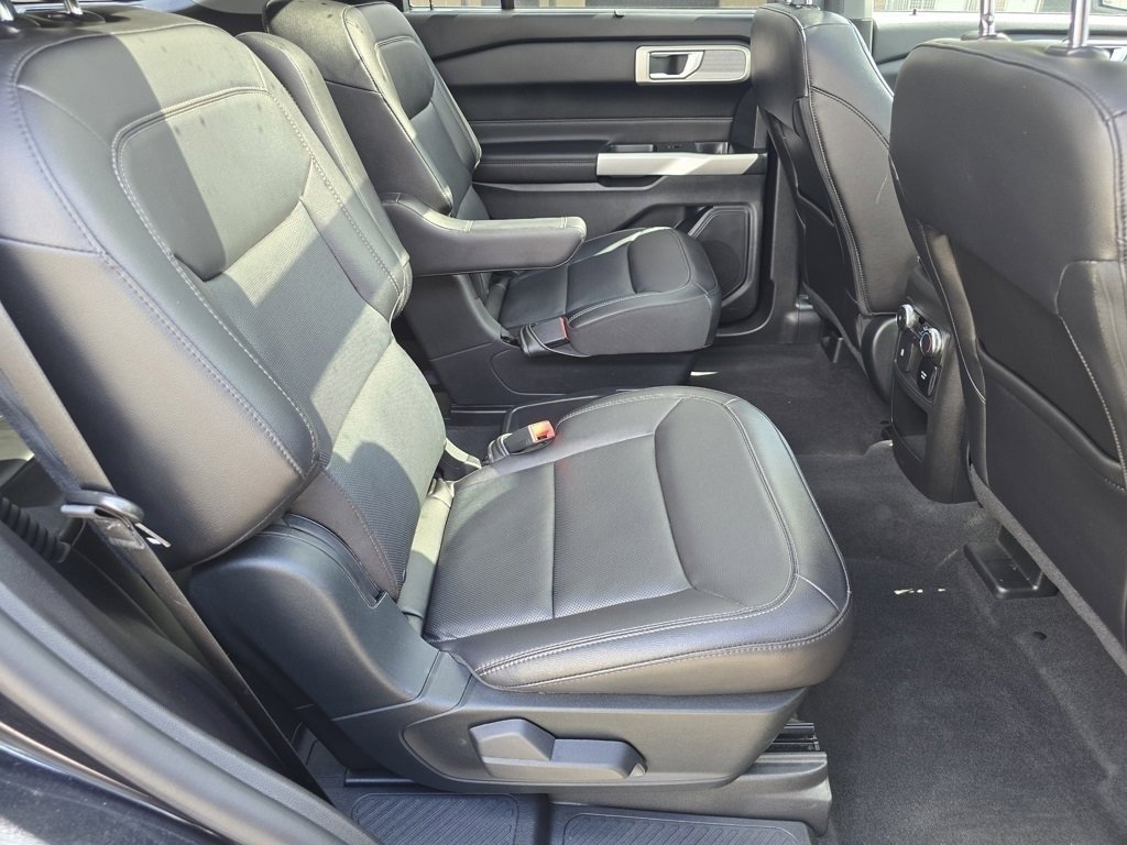 Used 2021 Ford Explorer Limited w/ Hybrid Equipment Group 310A image 5