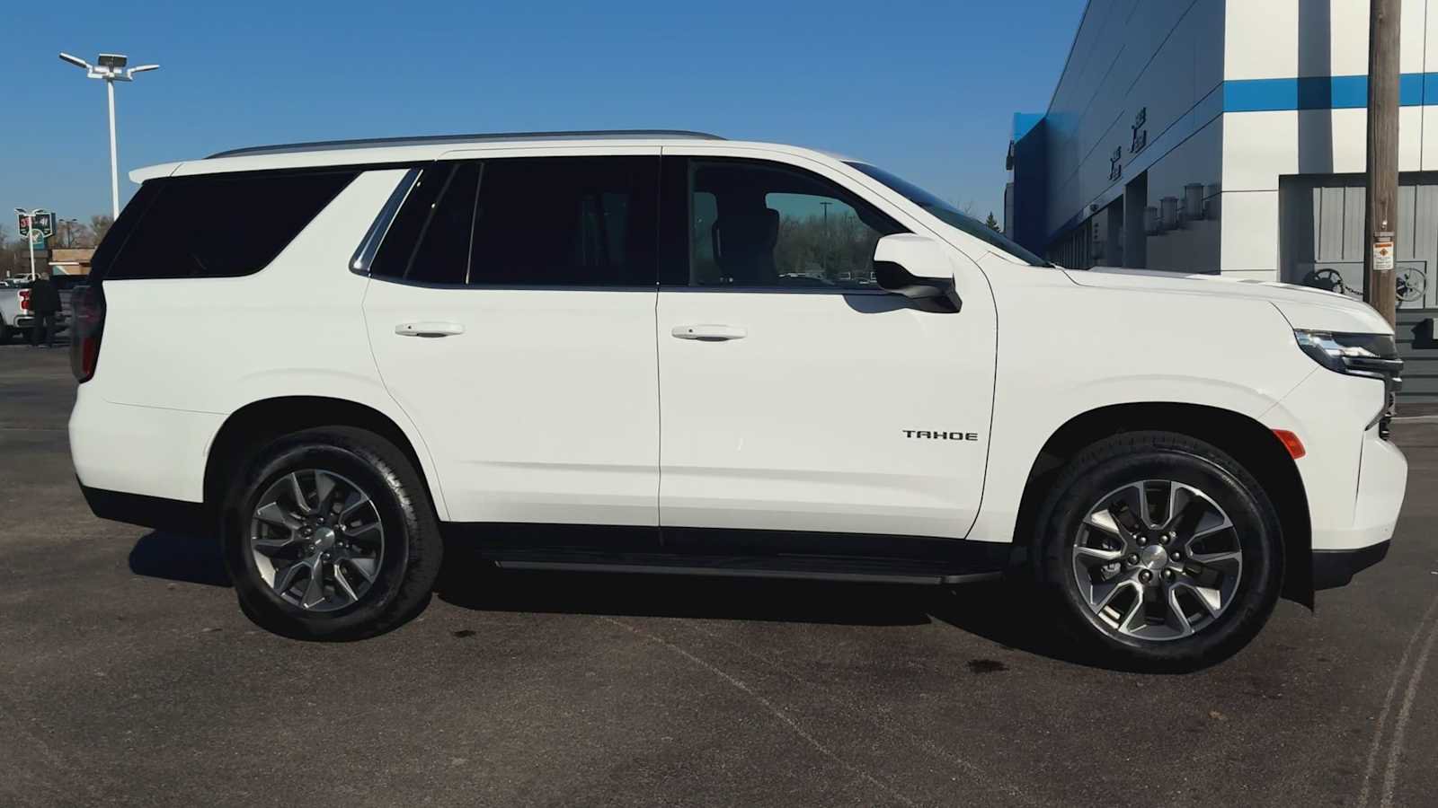 Certified 2024 Chevrolet Tahoe LS w/ Driver Alert Package image 9