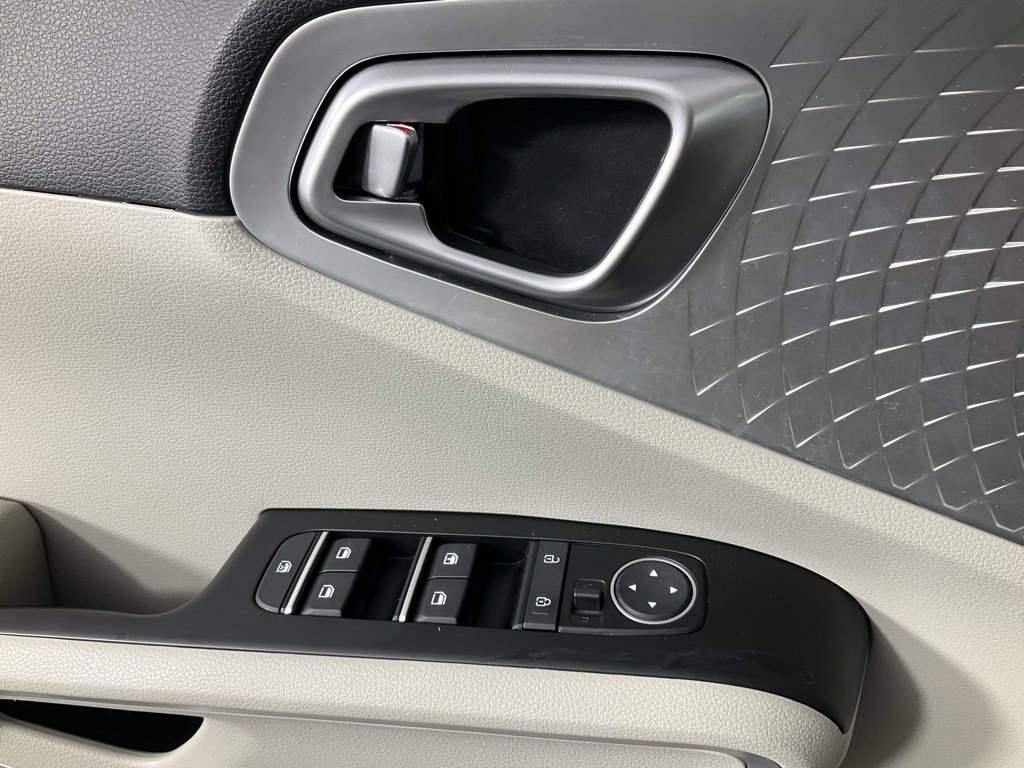 Certified 2023 Kia Soul LX image 14