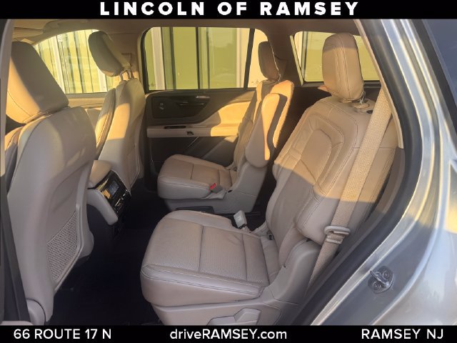 Certified 2021 Lincoln Aviator Reserve AWD/4WD image 23
