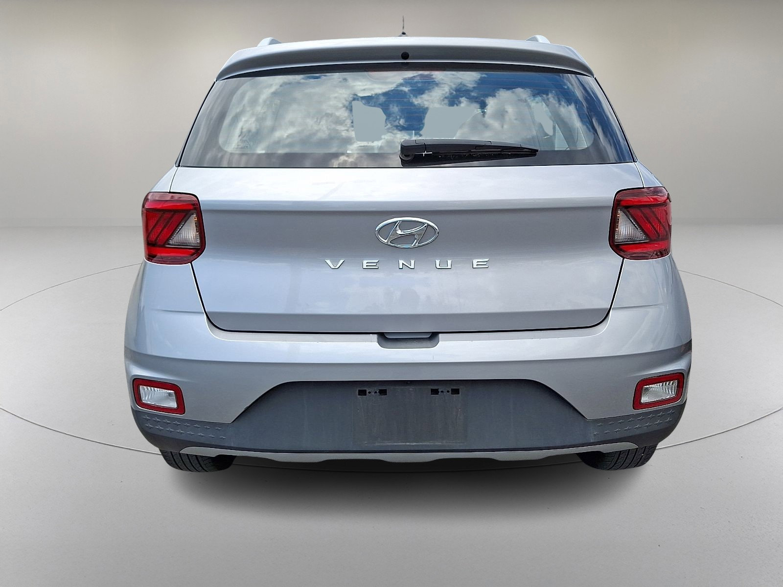 Certified 2025 Hyundai Venue SEL FWD image 8