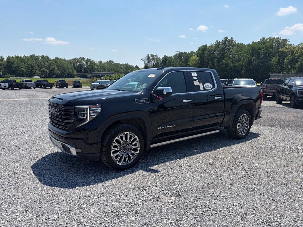Used 2025 GMC Sierra 1500 Denali Ultimate AWD/4WD image 2