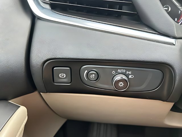 Used 2019 Buick Enclave Essence FWD image 28