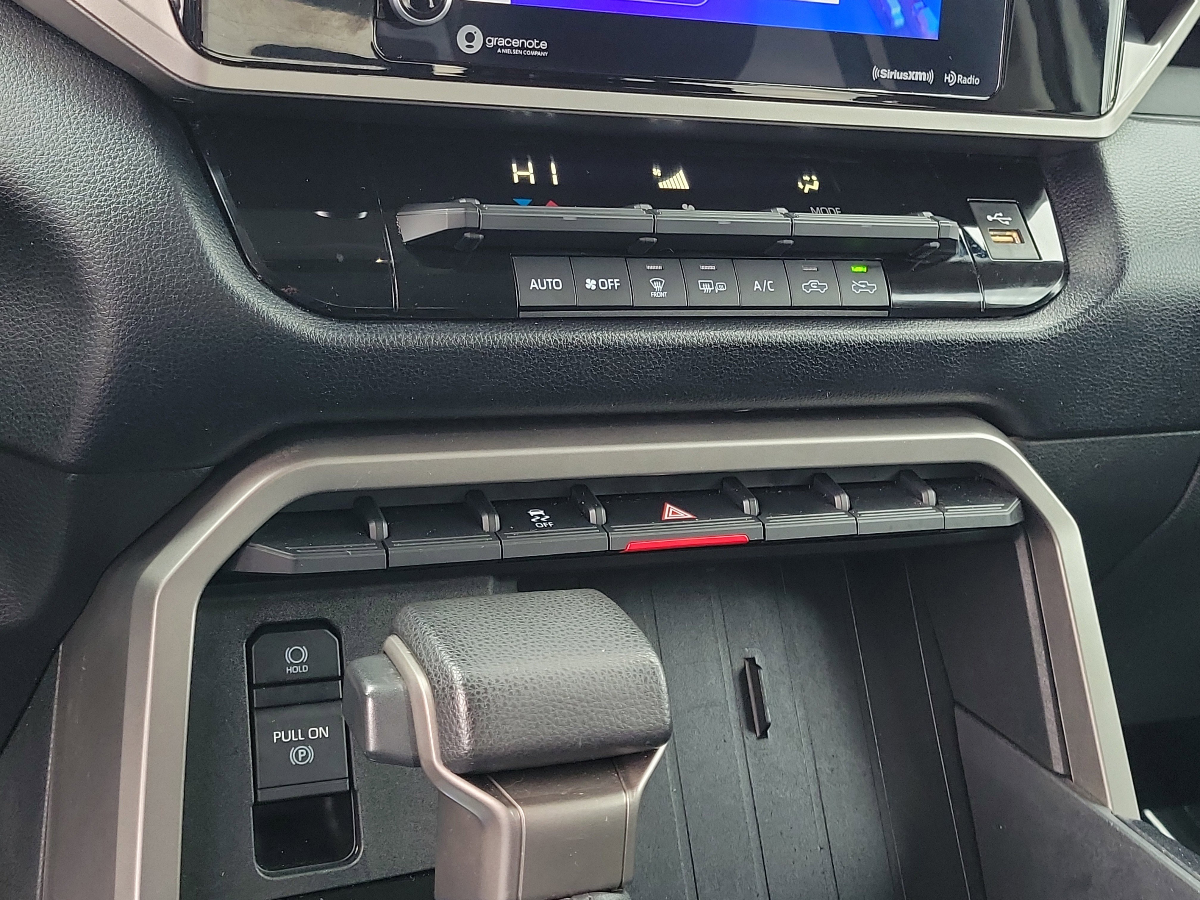 Used 2022 Toyota Tundra SR5 w/ SR5 Convenience Package image 27