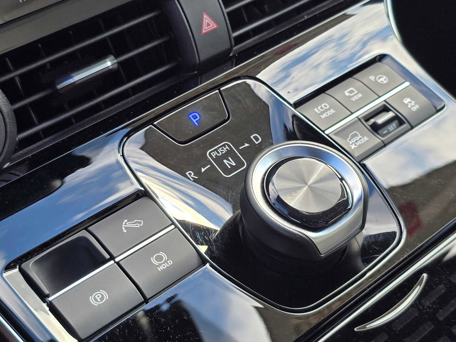 Certified 2025 Toyota bZ4X AWD image 34