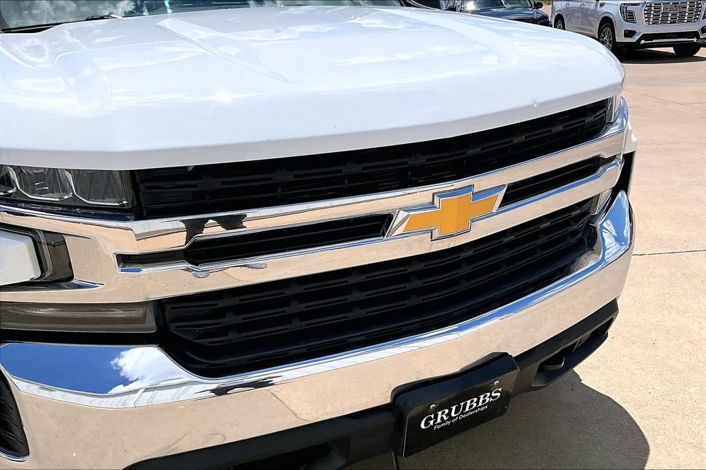 Used 2019 Chevrolet Silverado 1500 LT w/ Texas Edition AWD/4WD image 34