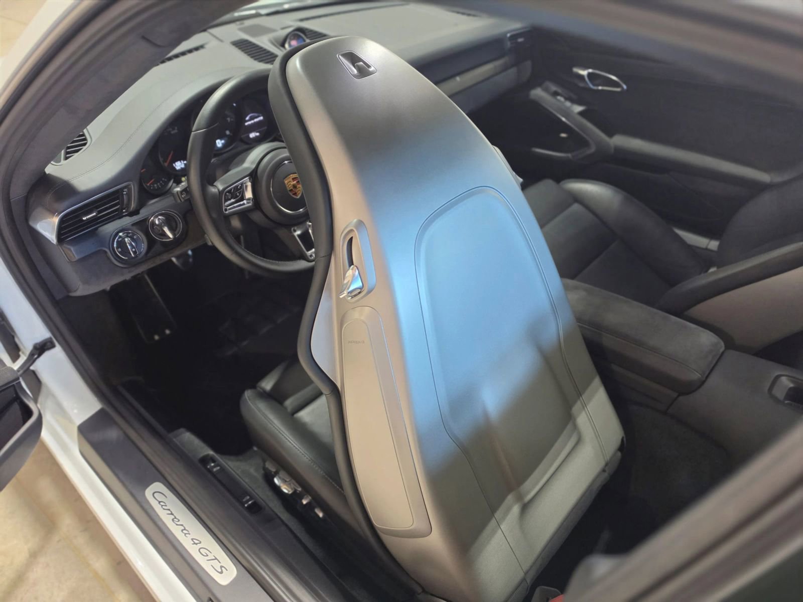 Used 2019 Porsche 911 GT3 RS image 89