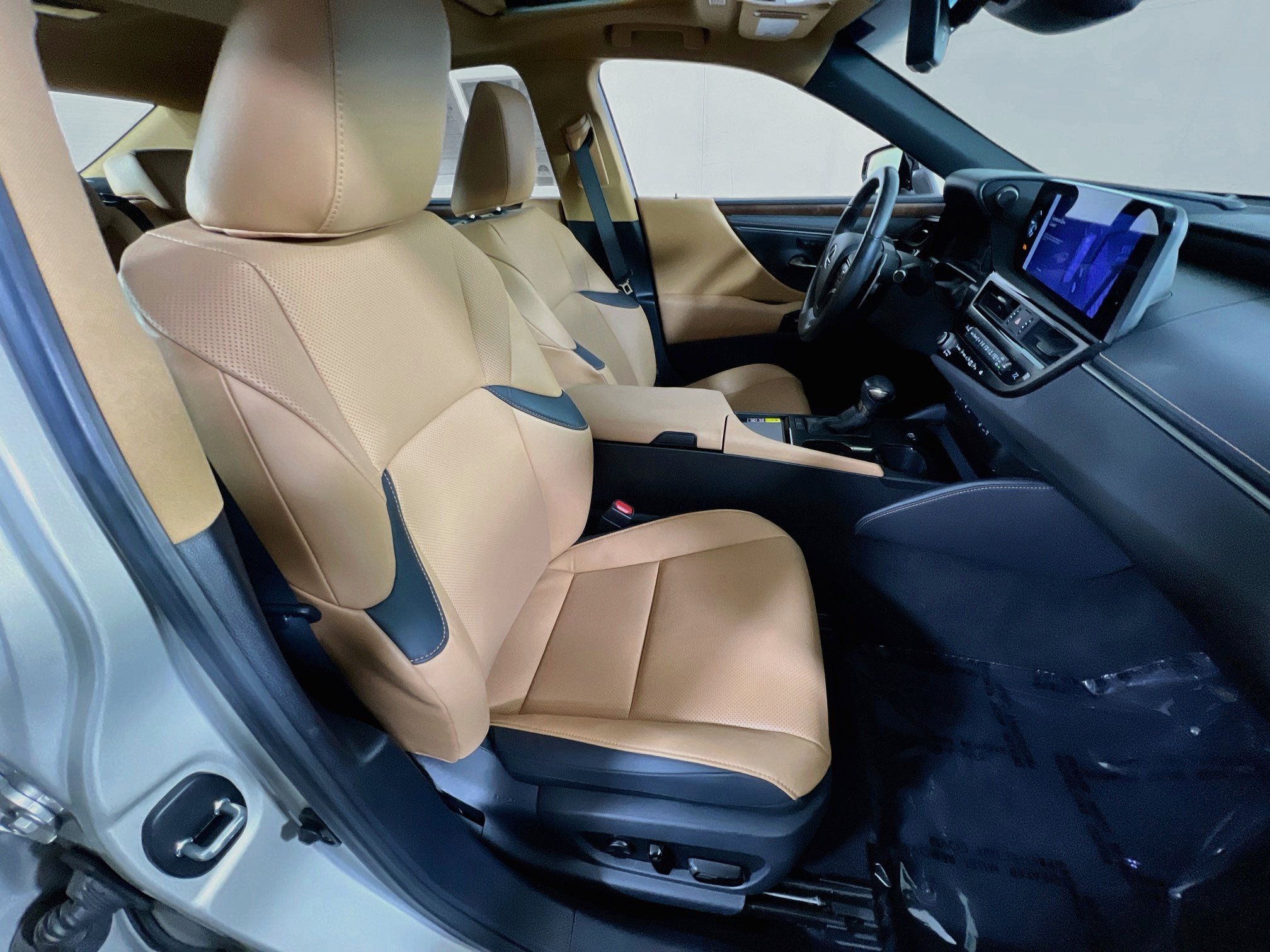 Used 2024 Lexus ES 350 w/ Premium Package FWD image 27