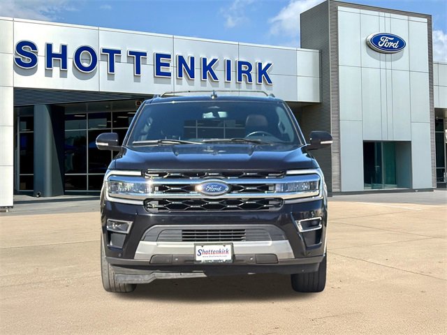 Used 2024 Ford Expedition Limited image 2