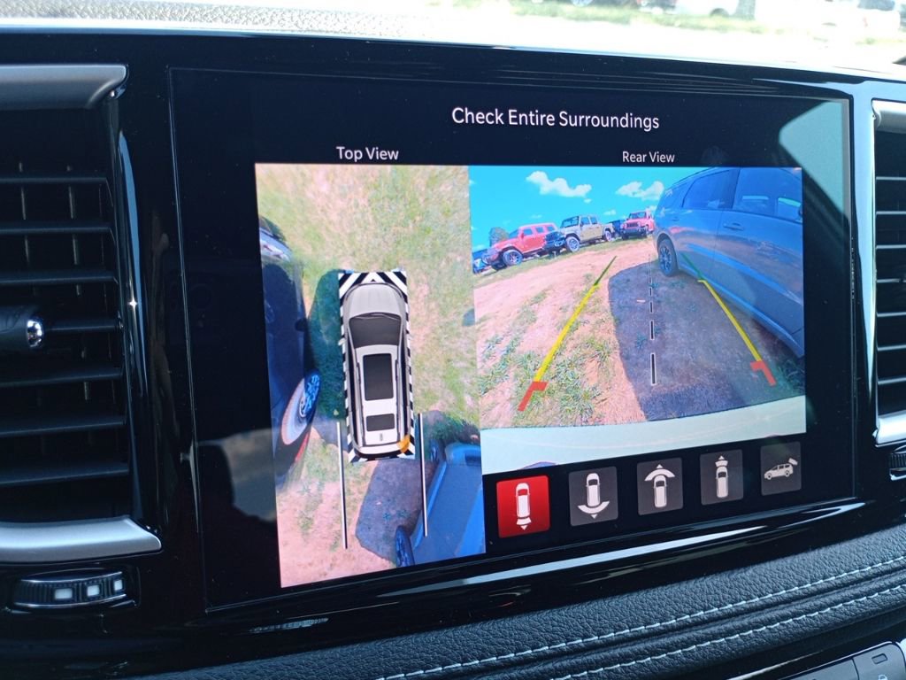 New 2026 Chrysler Pacifica Select image 32