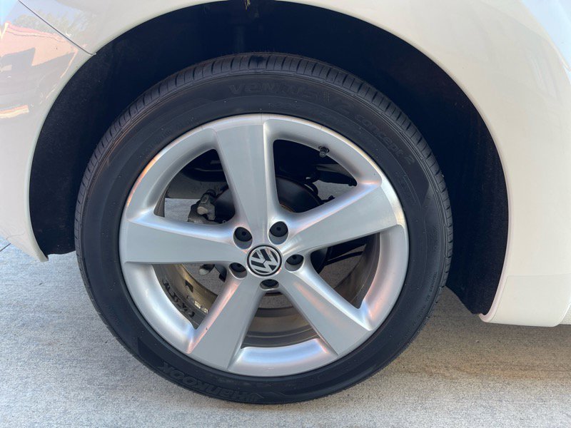 Used 2008 Volkswagen Beetle S image 19