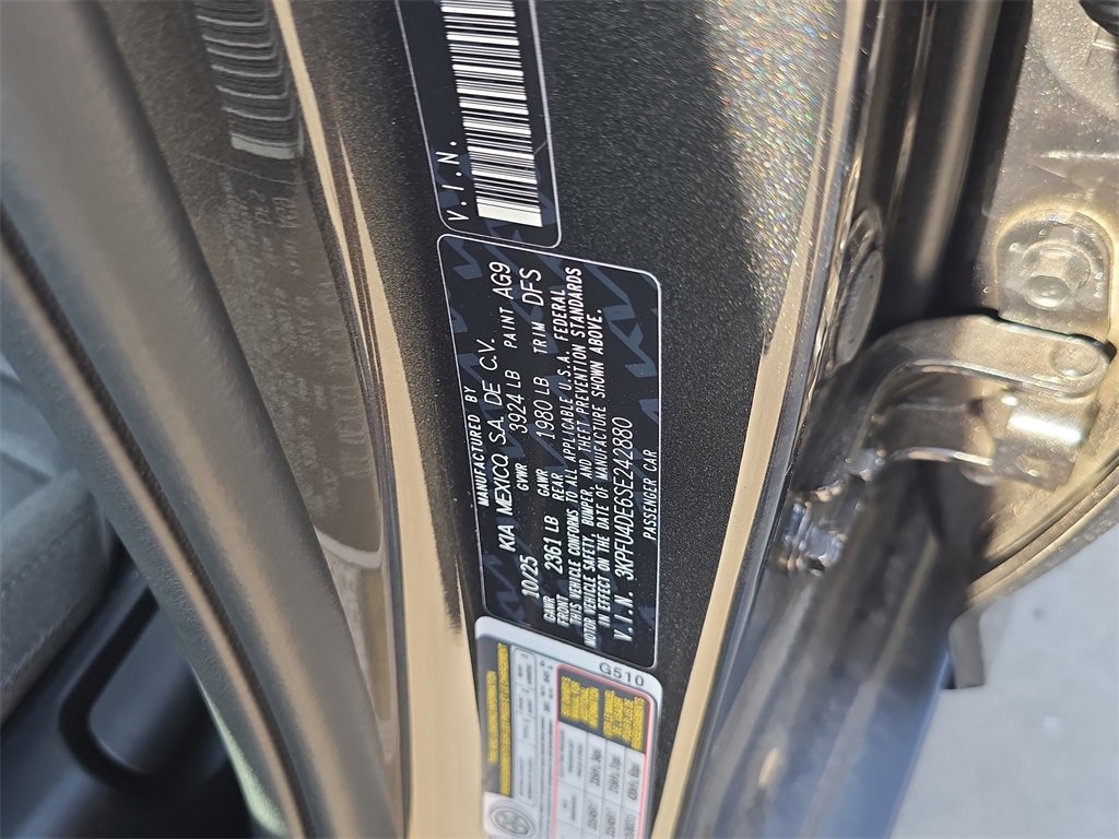 New 2025 Kia K4 EX image 32