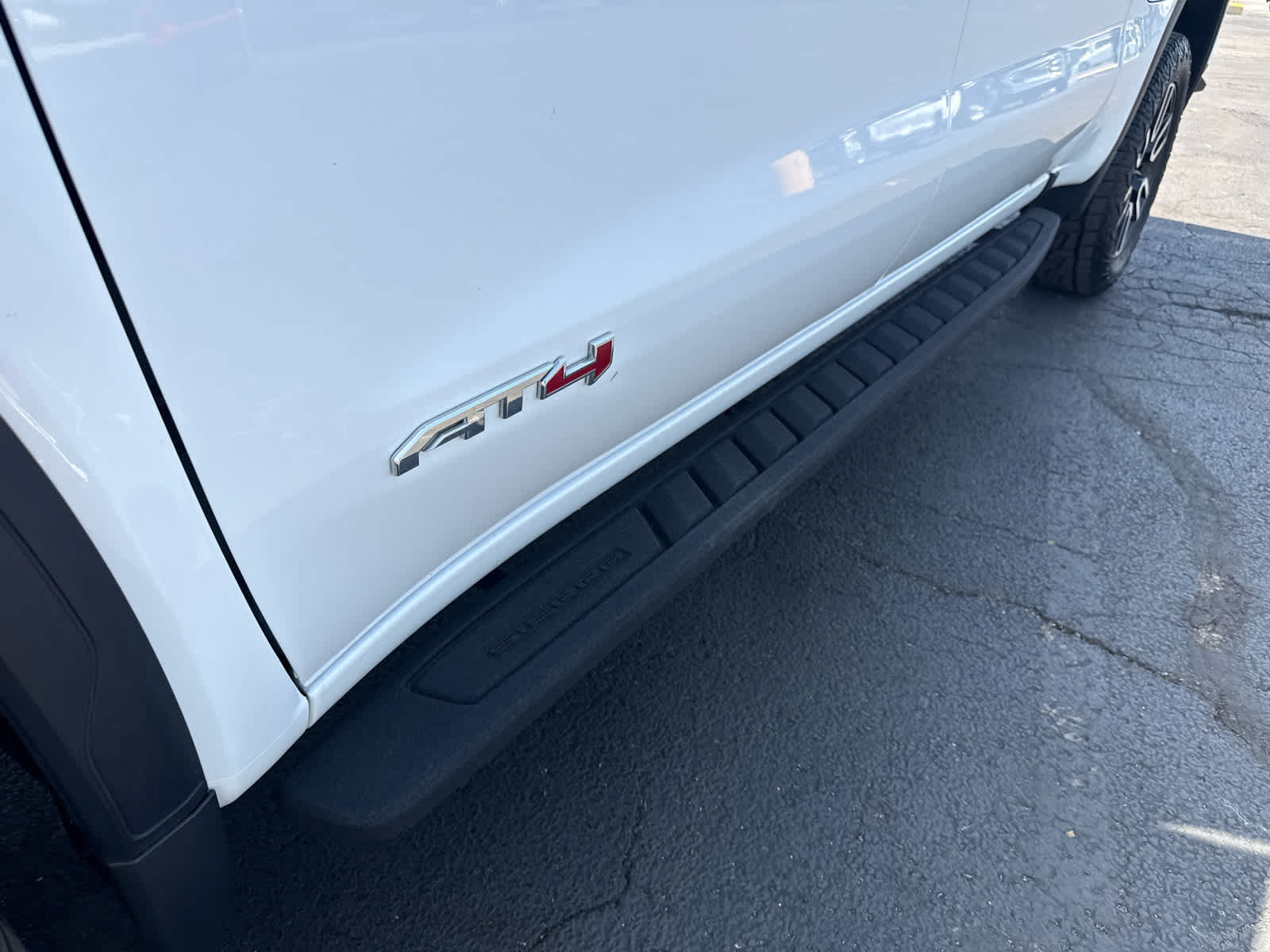 Certified 2022 GMC Sierra 1500 AT4 w/ AT4 Premium Package AWD/4WD image 11